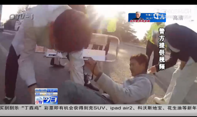 无牌三轮撞人逃逸 民警调取沿途监控抓人