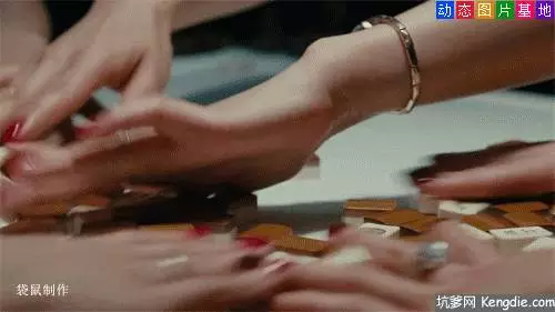 妈妈手上的茧哪来的?全国网友被这个答案刷屏