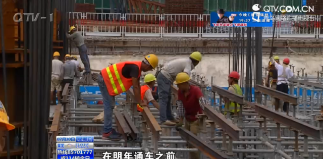 济青高铁明年底通车 红岛站进展探访