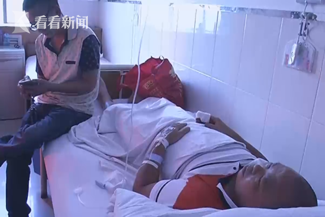 外卖小哥拿错外卖与店主口角 捅死店主后自杀